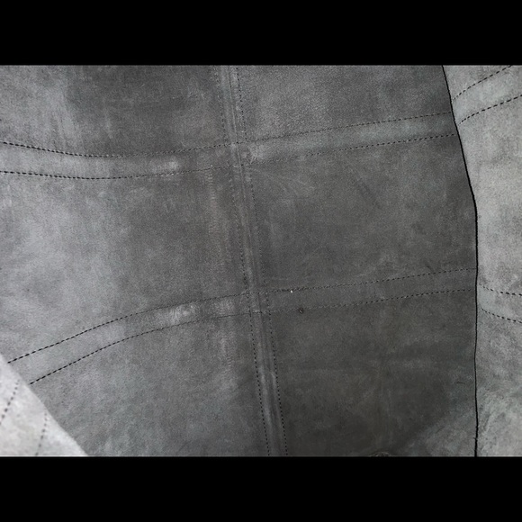 ouis Vuitton Duffle Keepall 50 Epi Leather Black - Picture 4 of 6